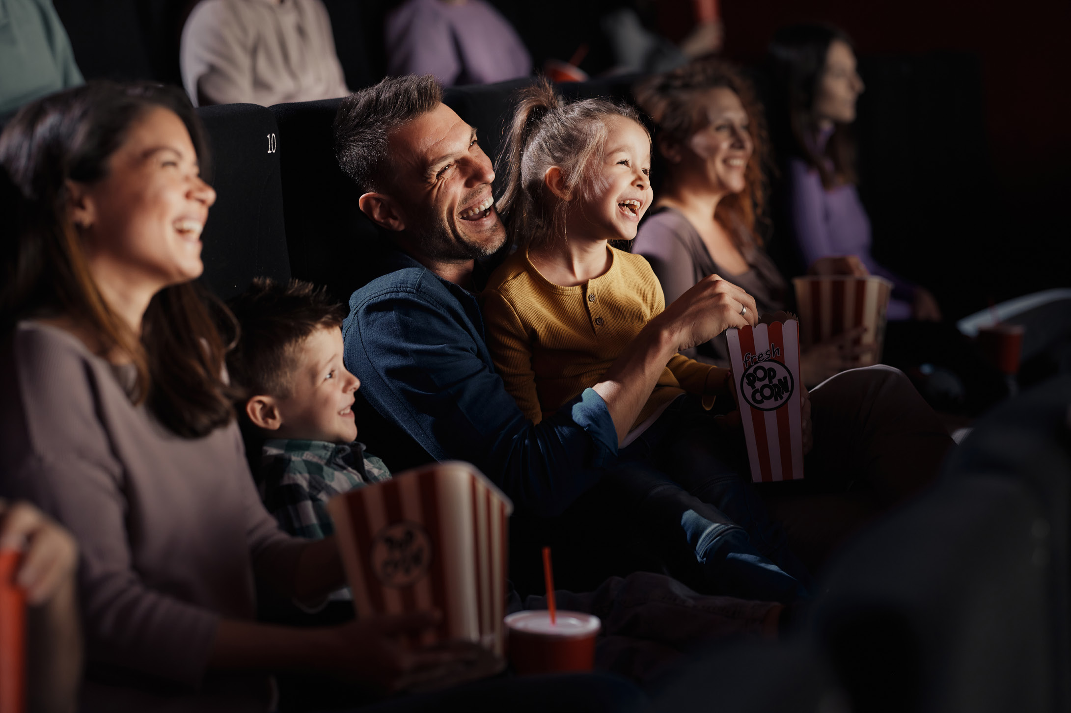 Familie im Kino